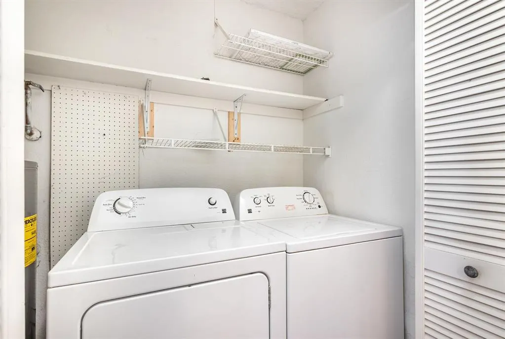 5740 Martel Avenue, #B3