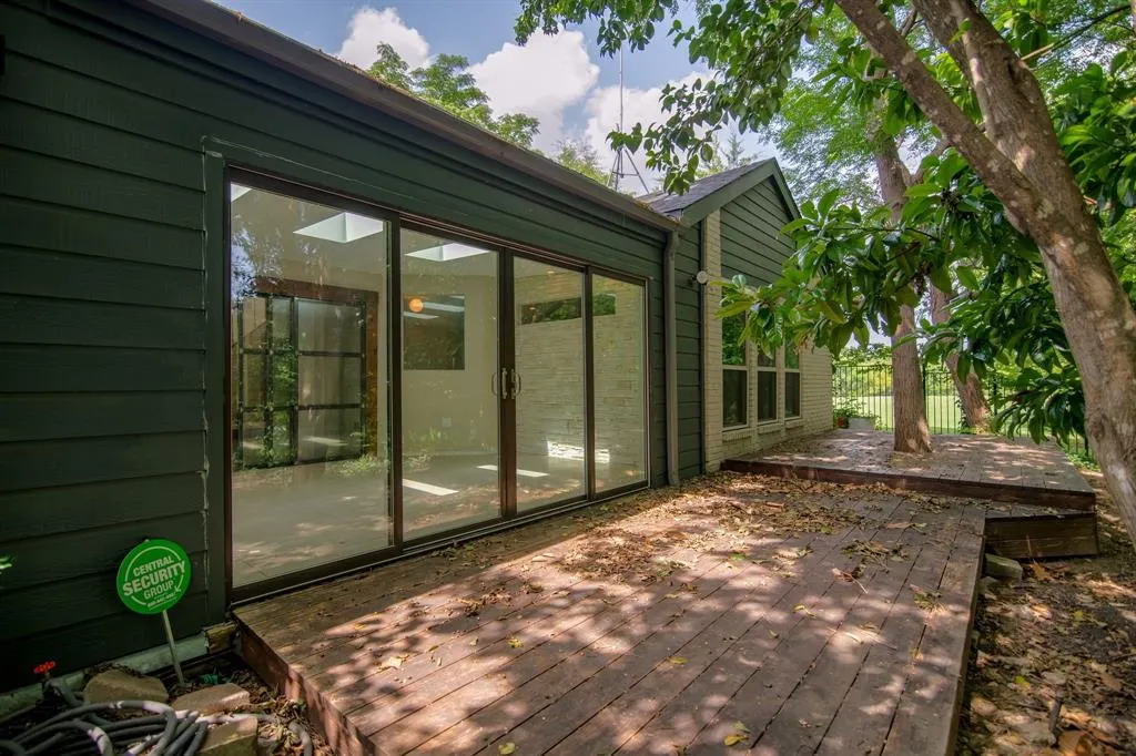 1500 Idyllwild Drive