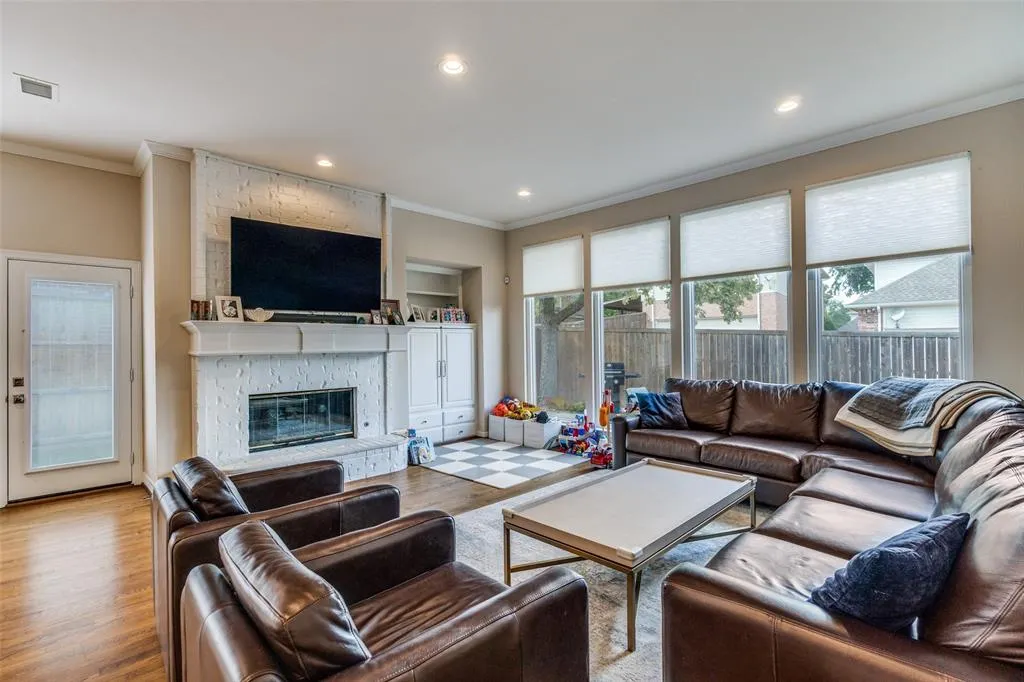 4009 Stonehollow Way