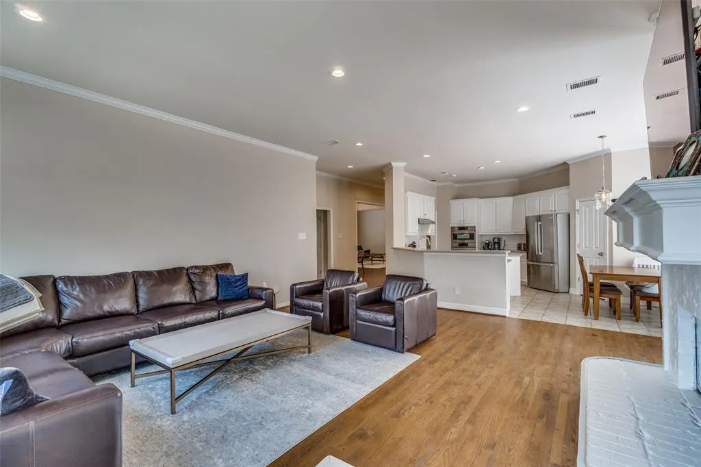 4009 Stonehollow Way