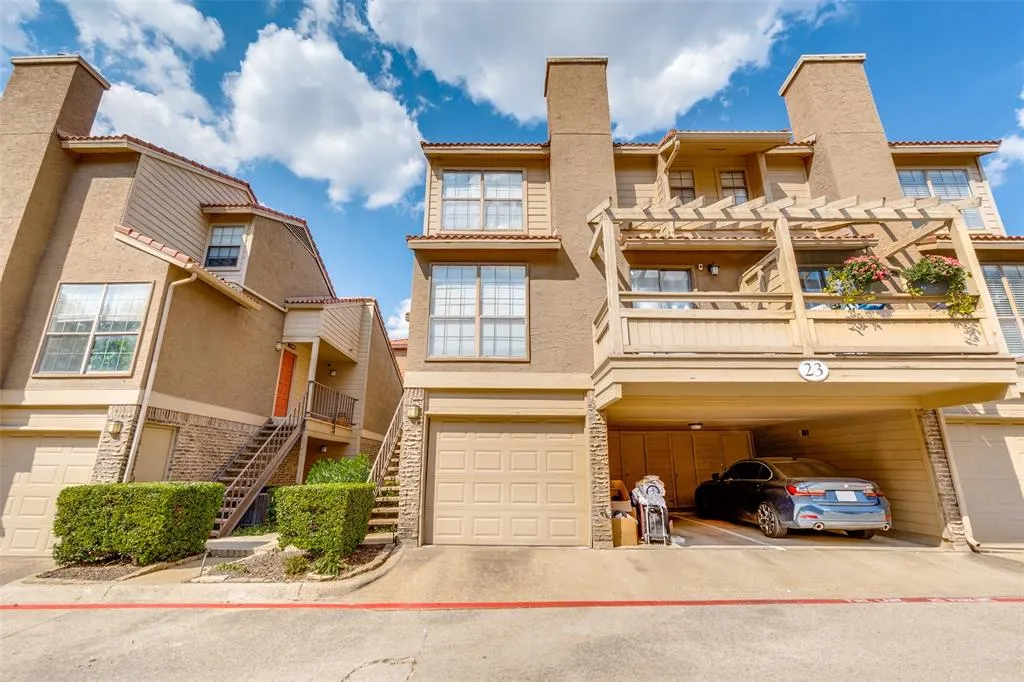 5200 Martel Avenue, #23B