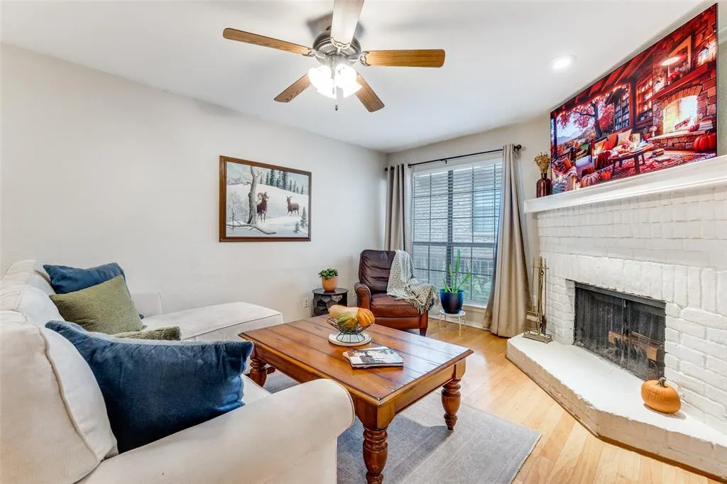 5200 Martel Avenue, #23B