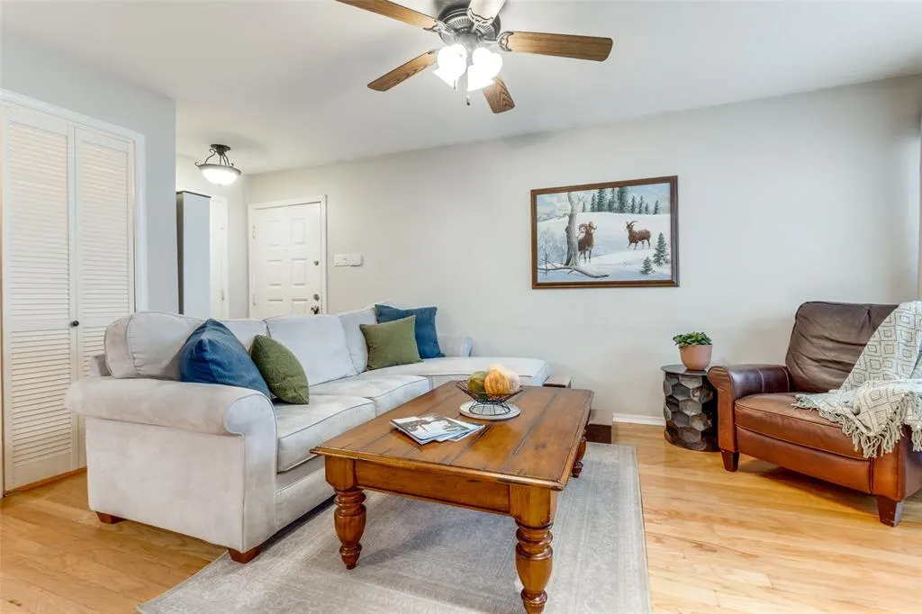 5200 Martel Avenue, #23B