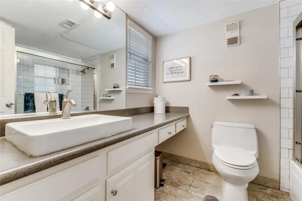 5200 Martel Avenue, #23B