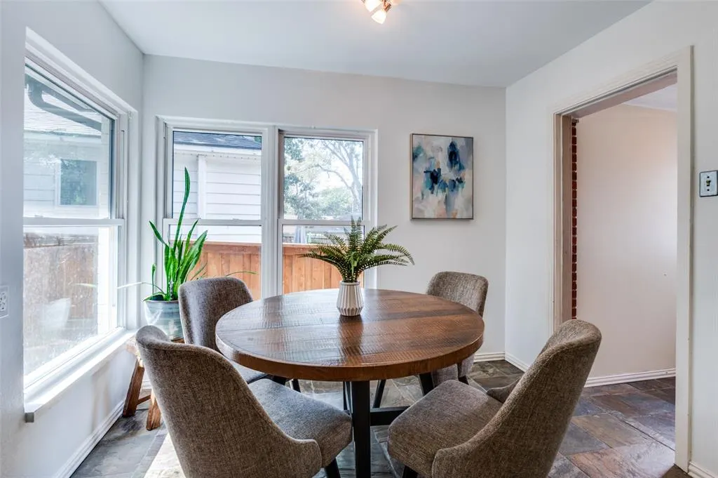 1207 Cascade Avenue