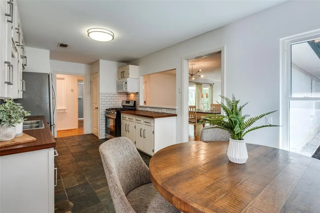 1207 Cascade Avenue