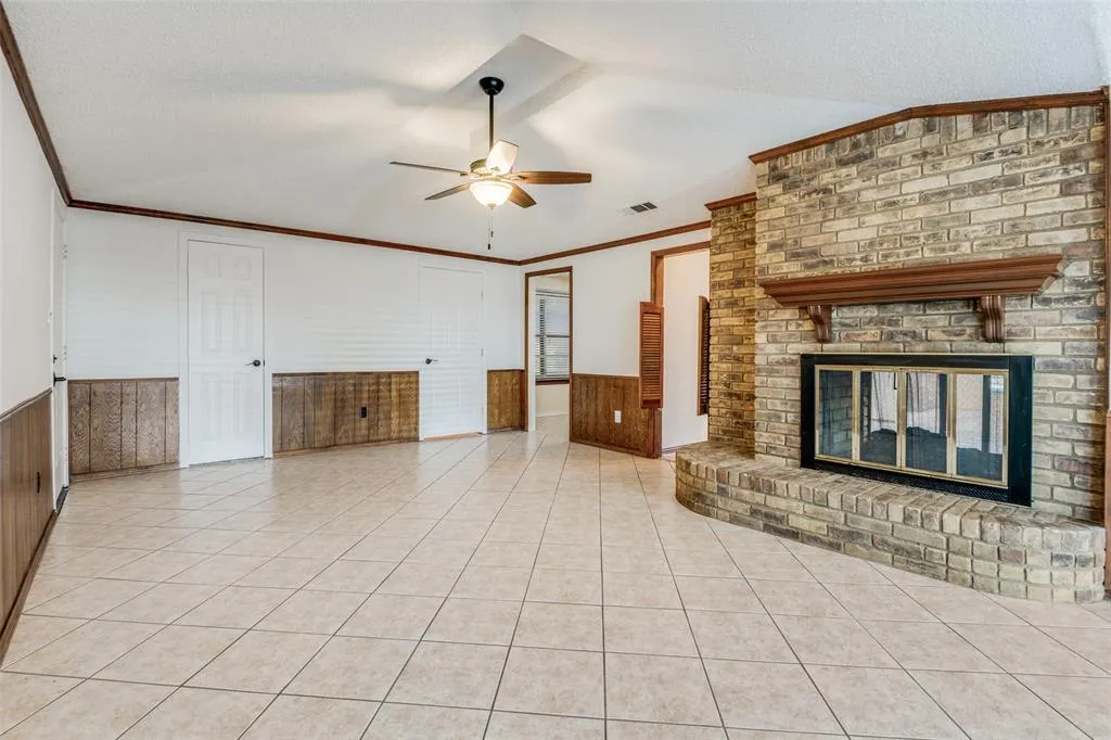 3104 Canterbury Drive