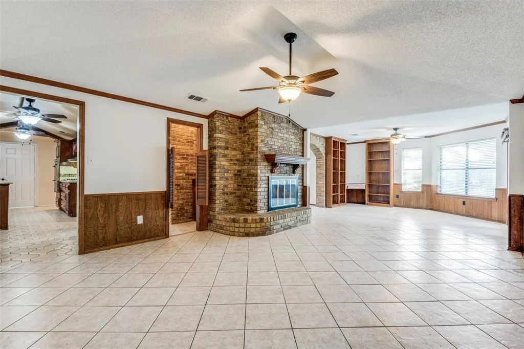 3104 Canterbury Drive
