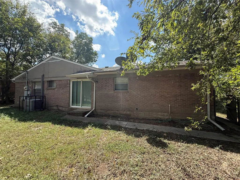 6832 Carioca Circle