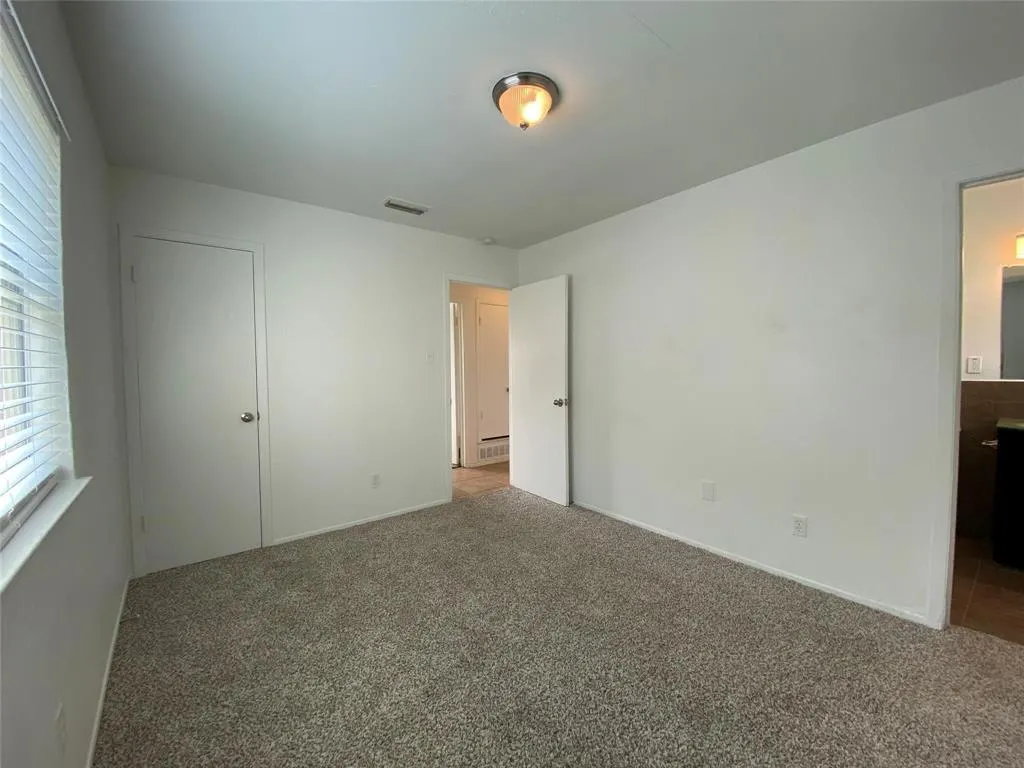 6510 Cinnamon Oaks Drive