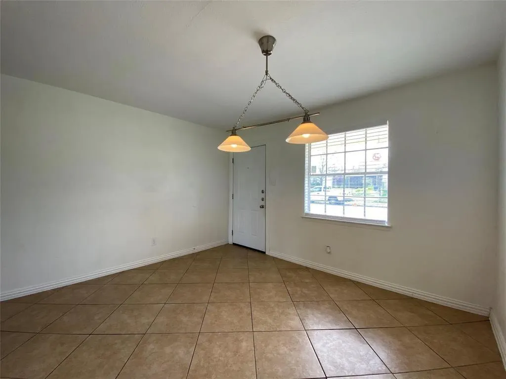 6510 Cinnamon Oaks Drive