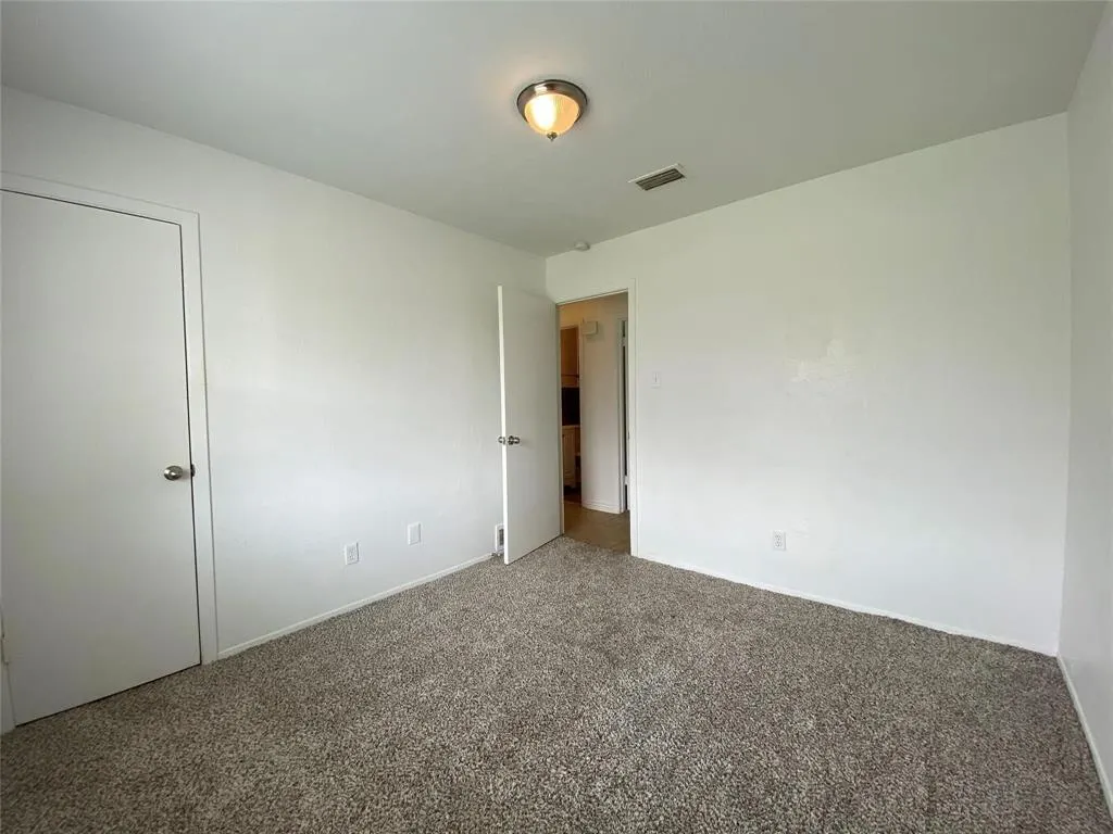 6510 Cinnamon Oaks Drive