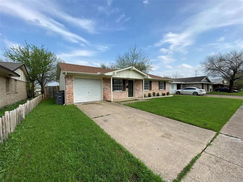 6510 Cinnamon Oaks Drive