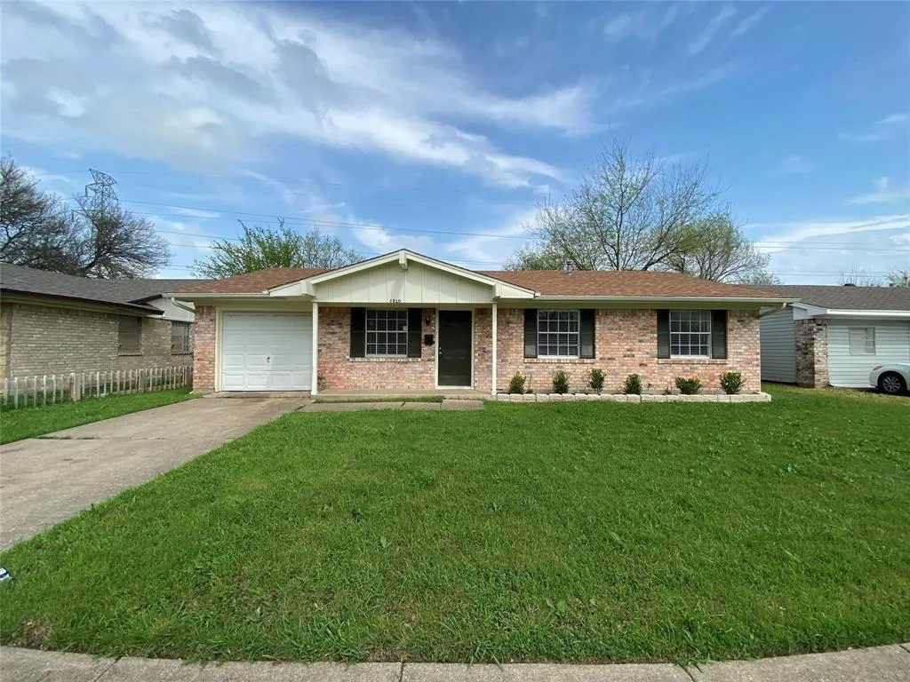 6510 Cinnamon Oaks Drive