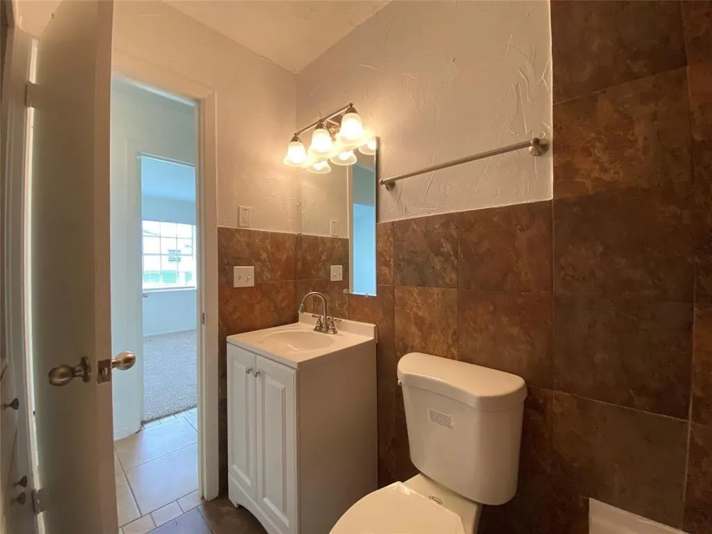 6510 Cinnamon Oaks Drive