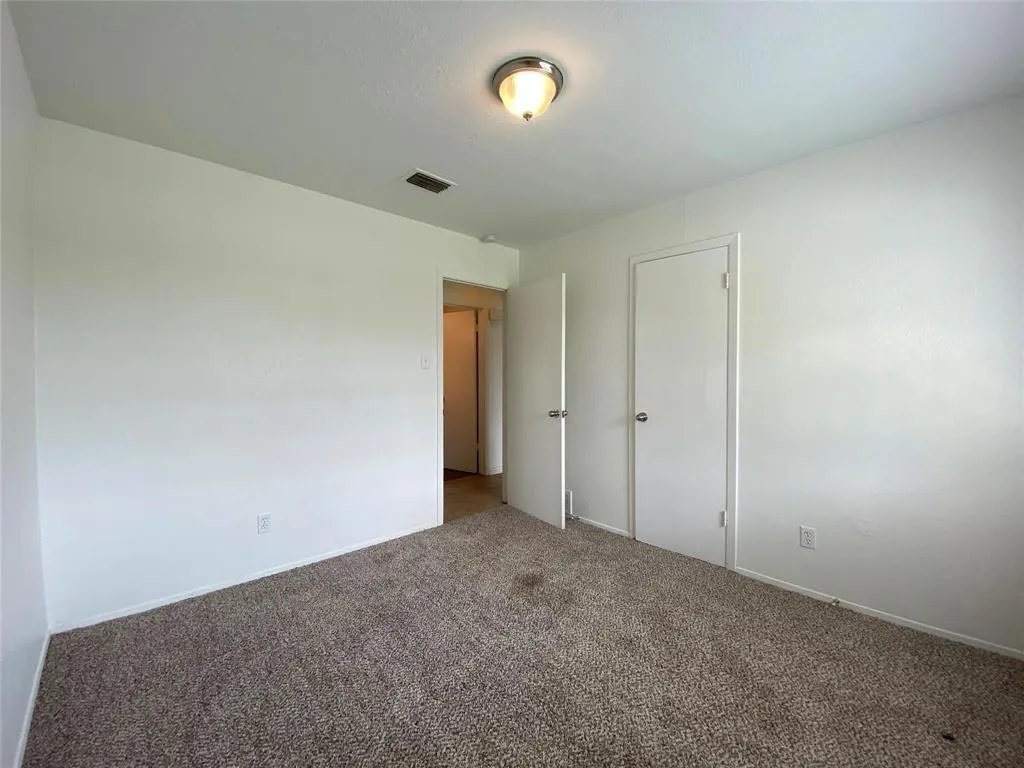 6510 Cinnamon Oaks Drive
