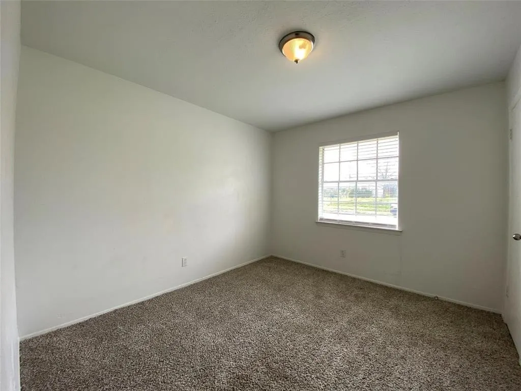 6510 Cinnamon Oaks Drive