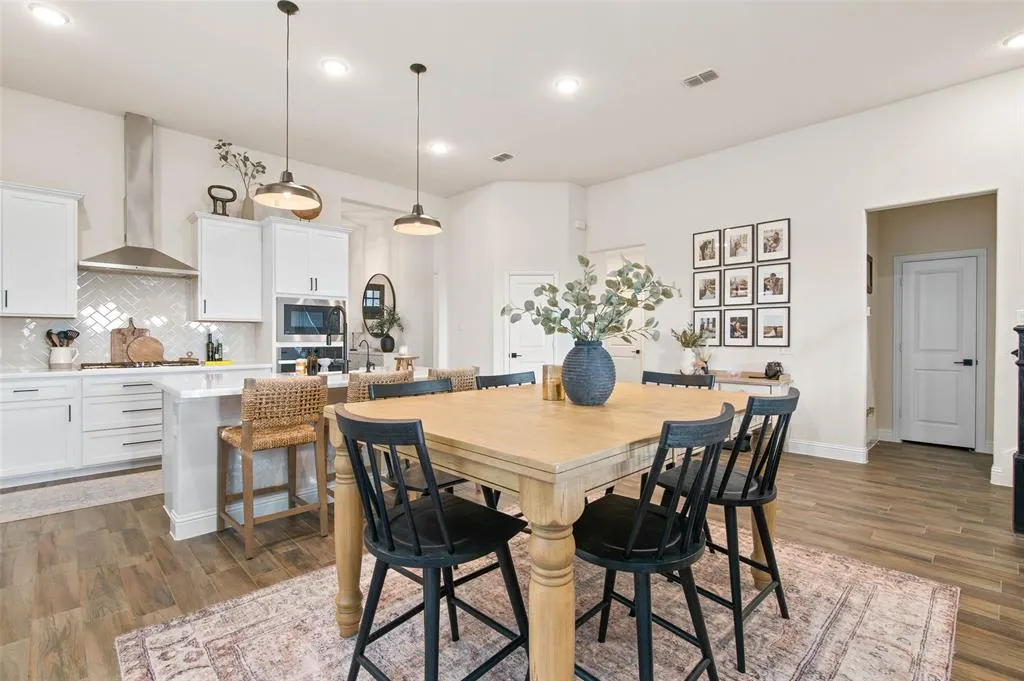 1504 Alan Drive