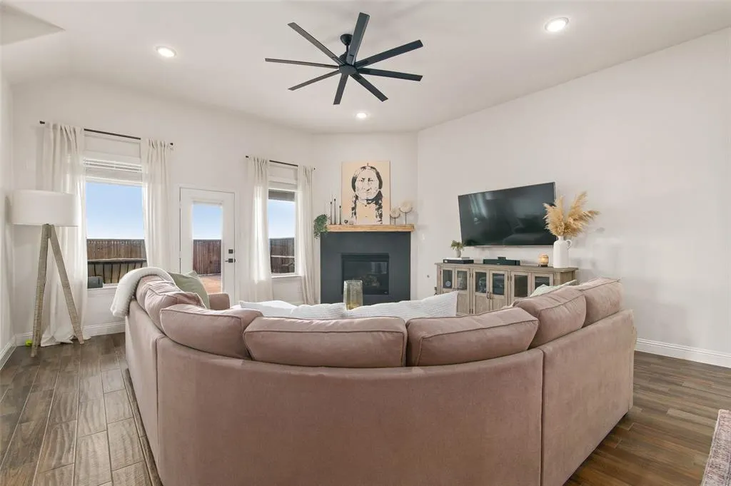 1504 Alan Drive