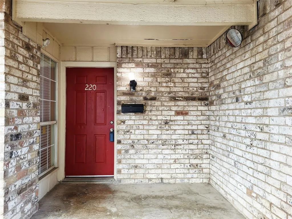 220 Village North Drive