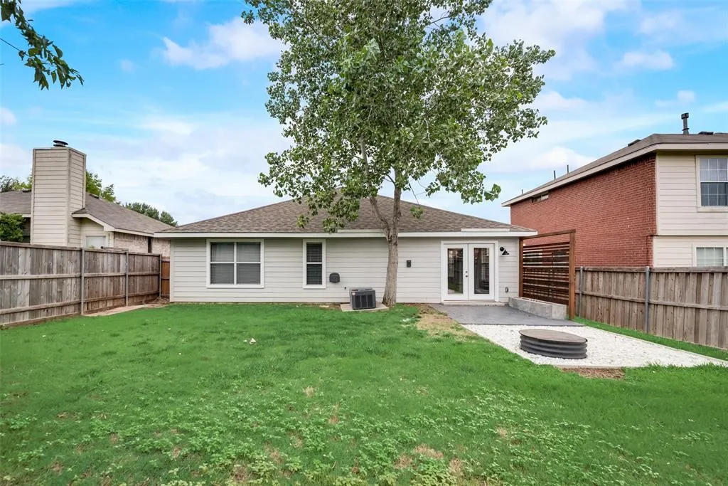 9216 Newport Lane
