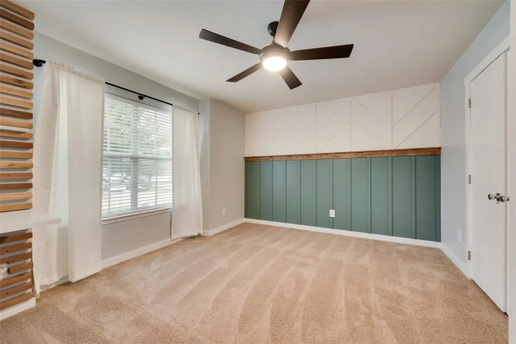 9216 Newport Lane