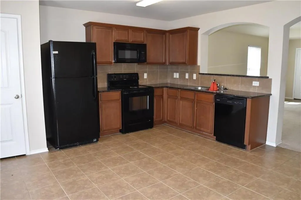 425 Andalusian Trail