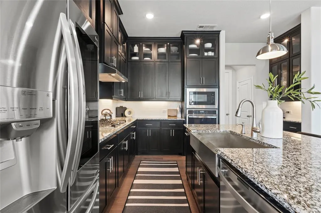 3418 River Trail