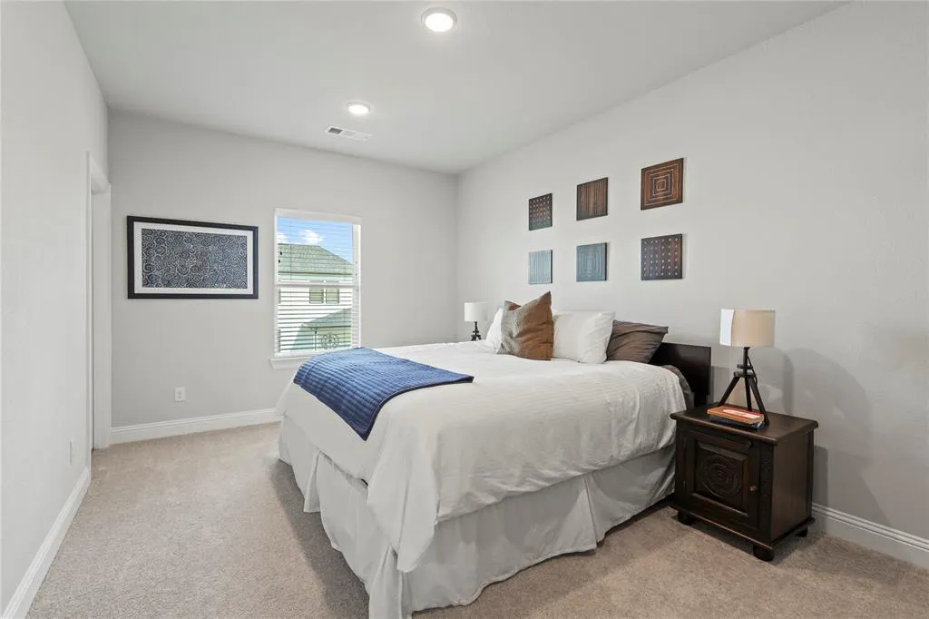 3418 River Trail