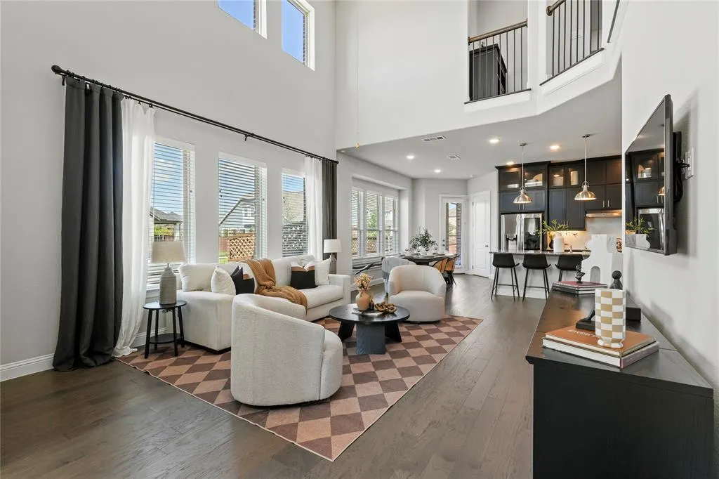 3418 River Trail