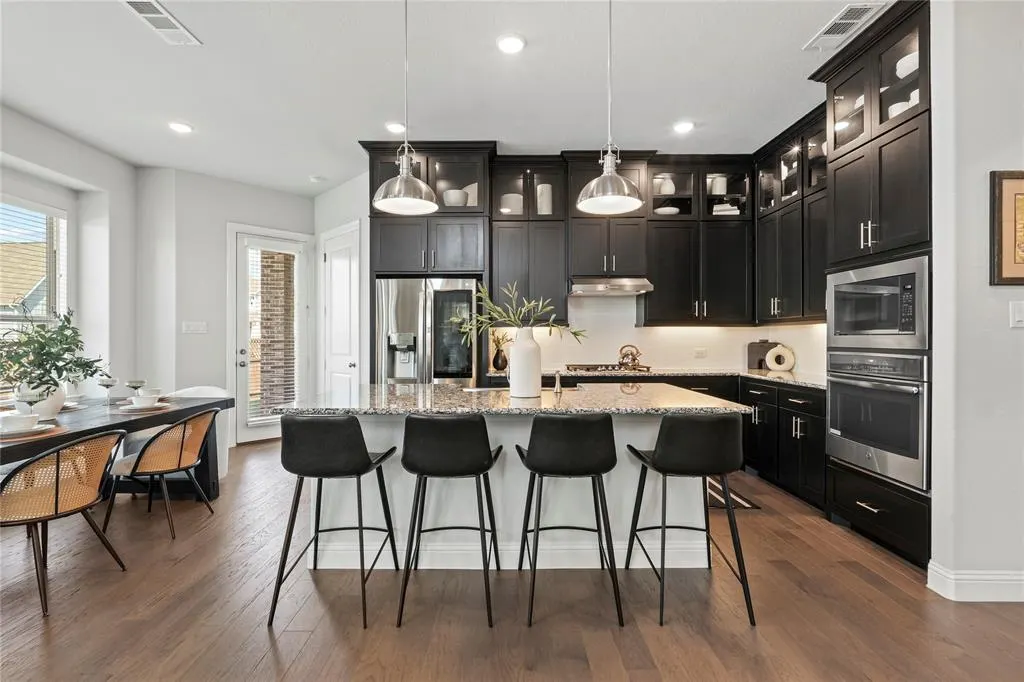 3418 River Trail