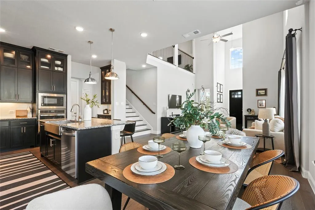 3418 River Trail