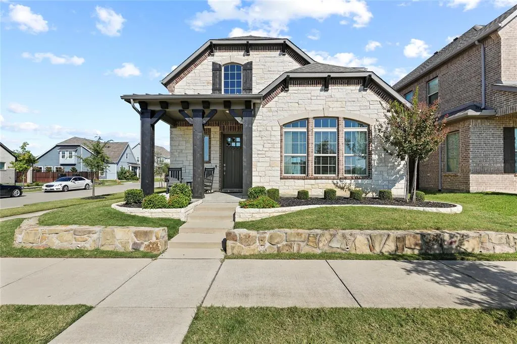 3418 River Trail