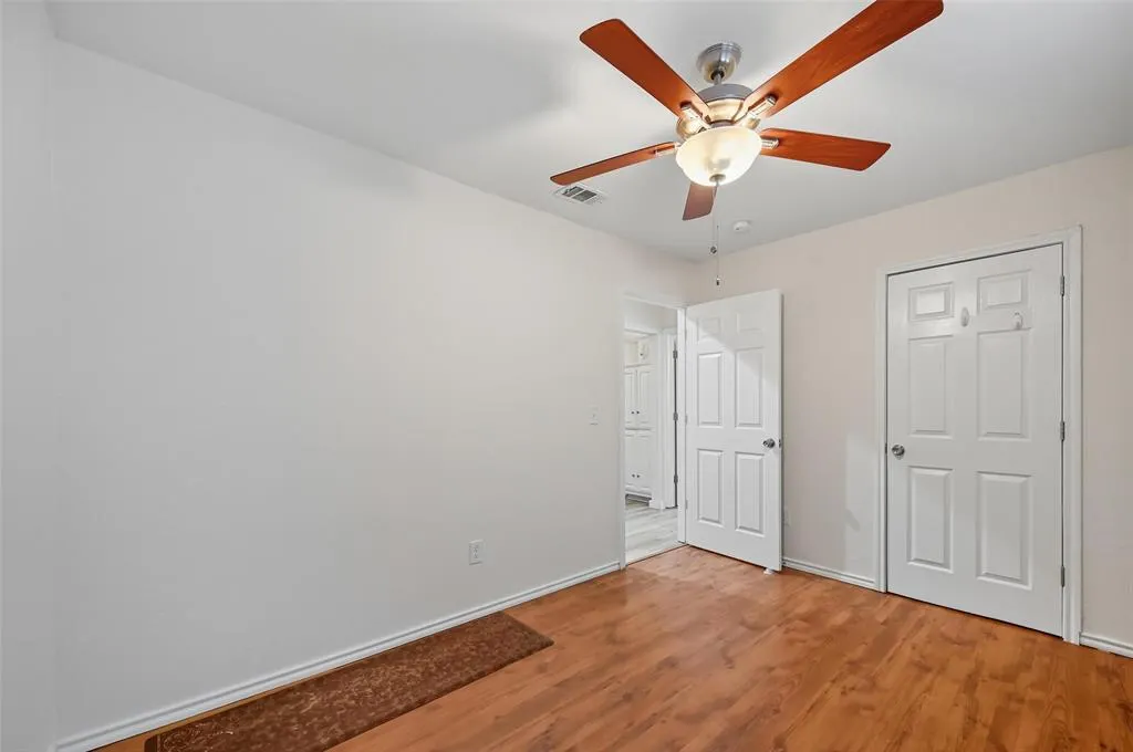 8120 Greenhollow Lane