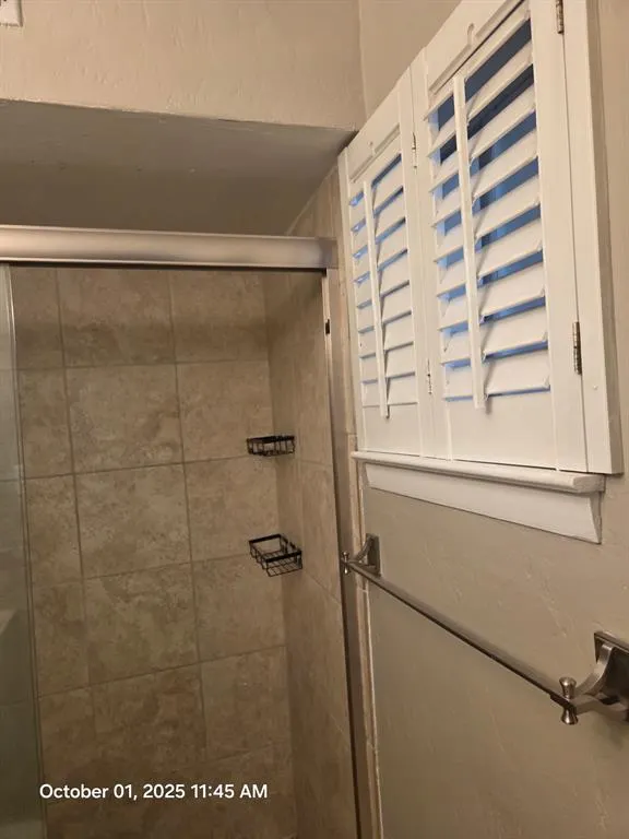 7812 Royal Lane, #C