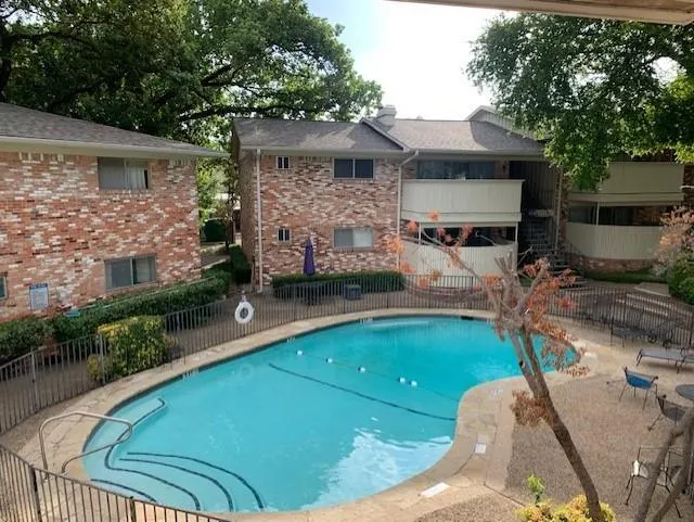 7812 Royal Lane, #C