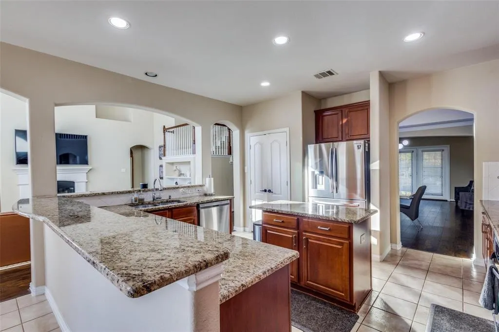 8901 Brook Hollow Drive