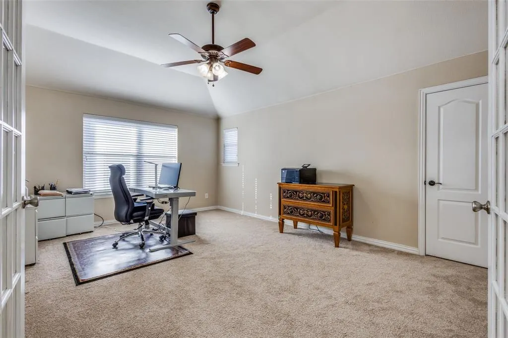 8901 Brook Hollow Drive