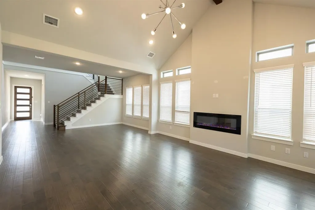 3609 Hollow Pine Drive