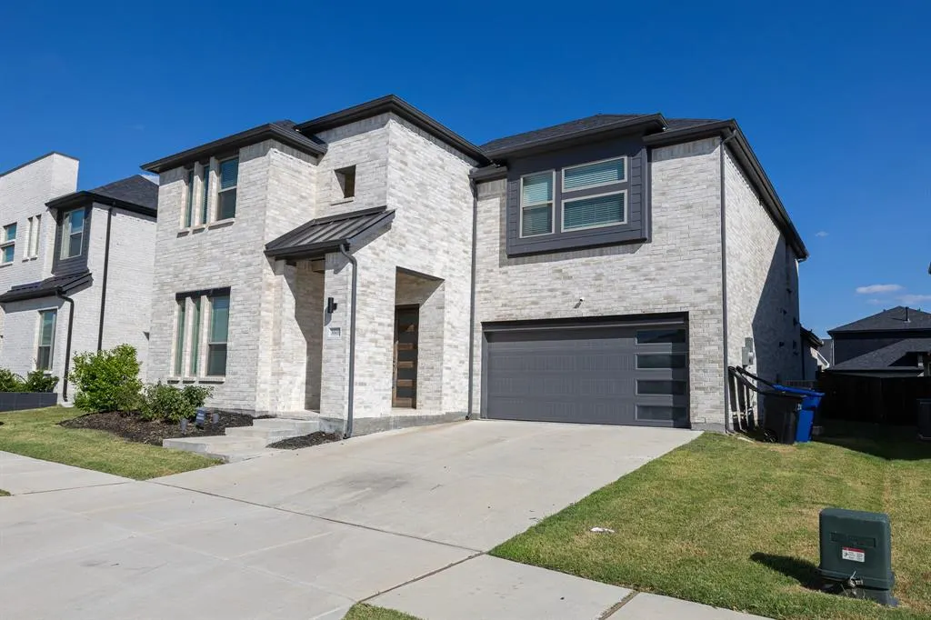 3609 Hollow Pine Drive