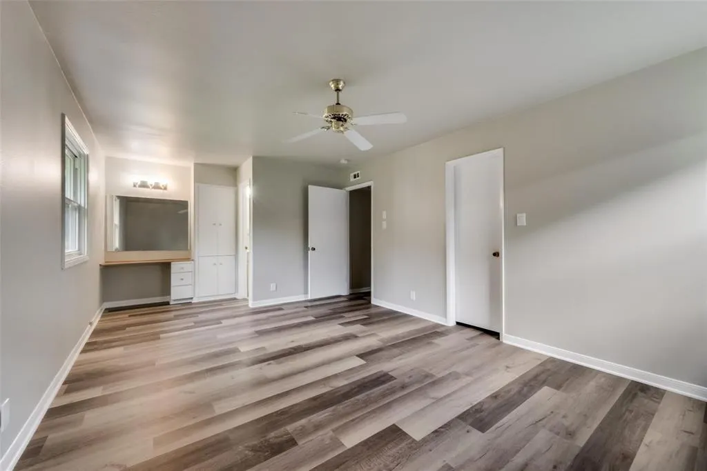 919 Meadow View Drive