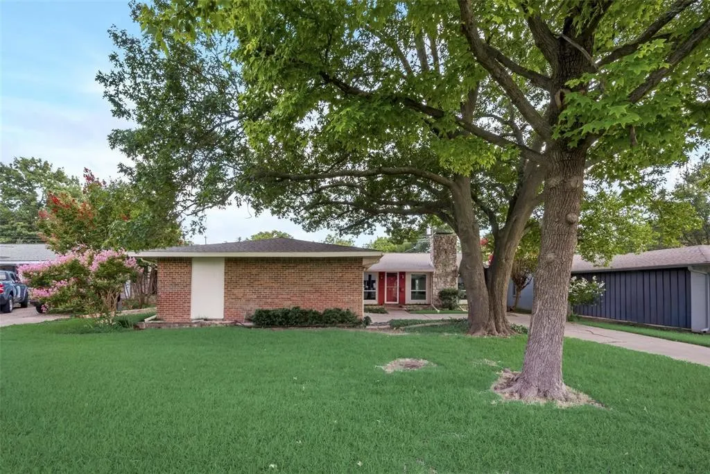 919 Meadow View Drive