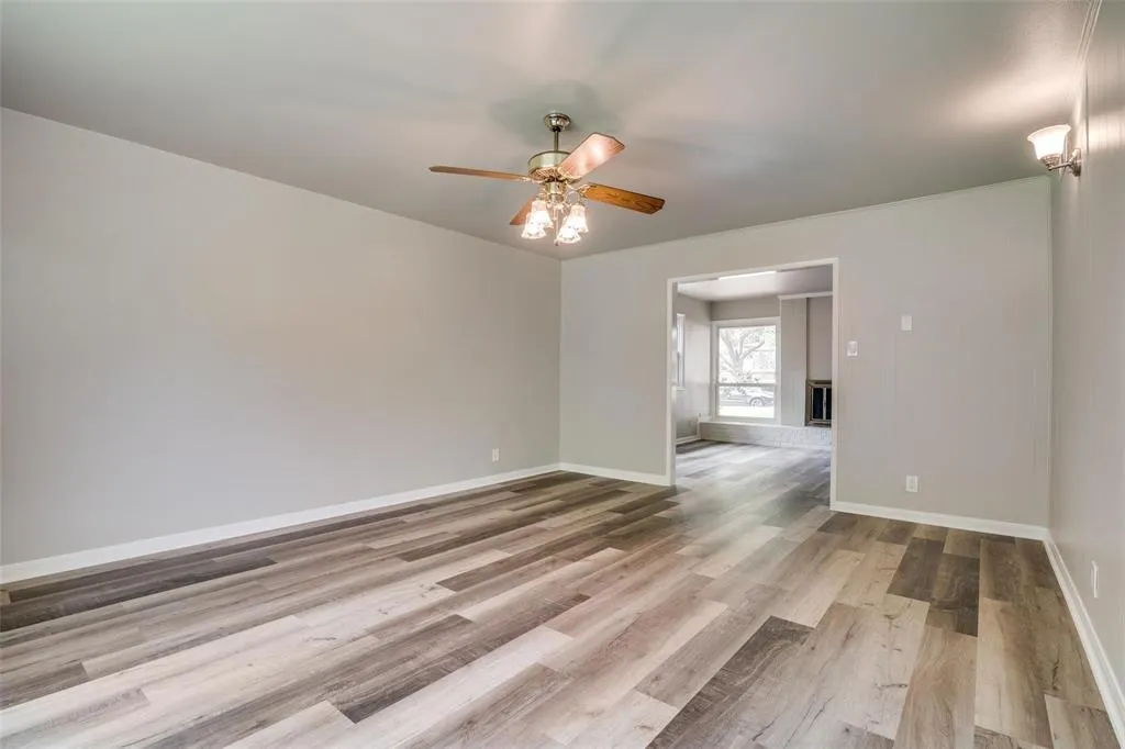 919 Meadow View Drive