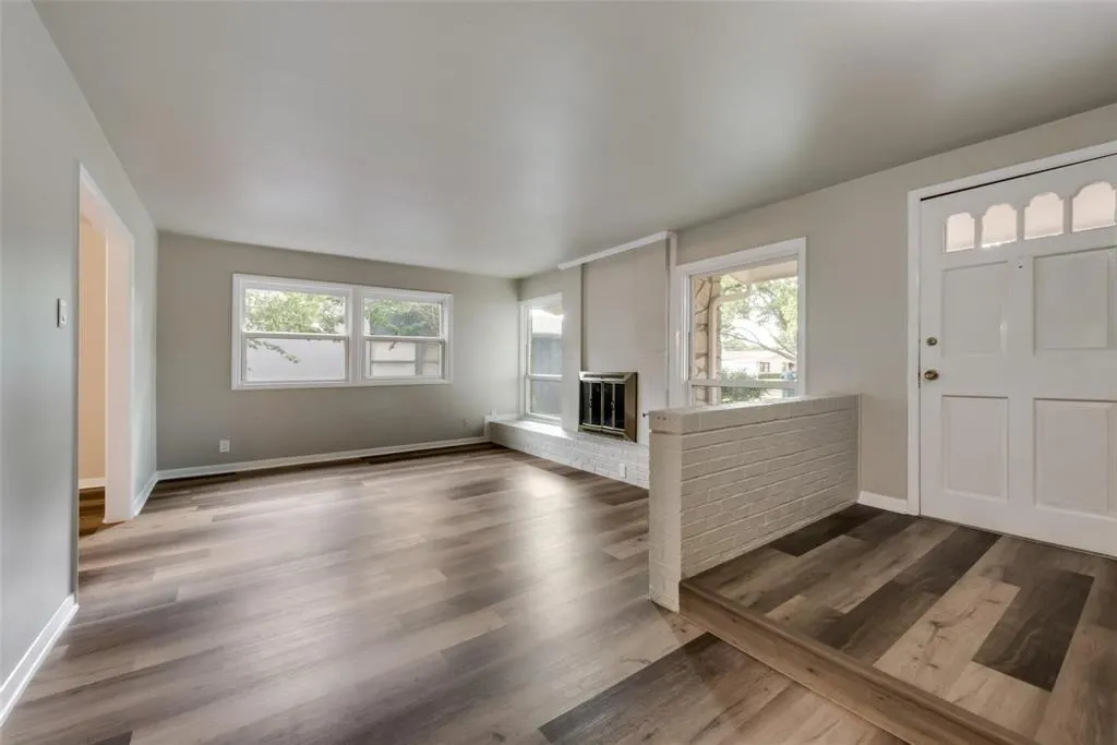 919 Meadow View Drive