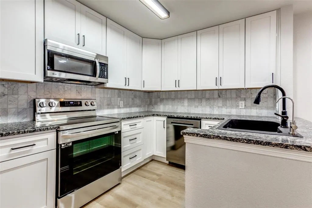 6108 Abrams Road, #619