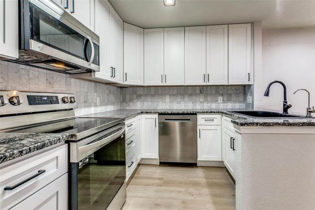 6108 Abrams Road, #619