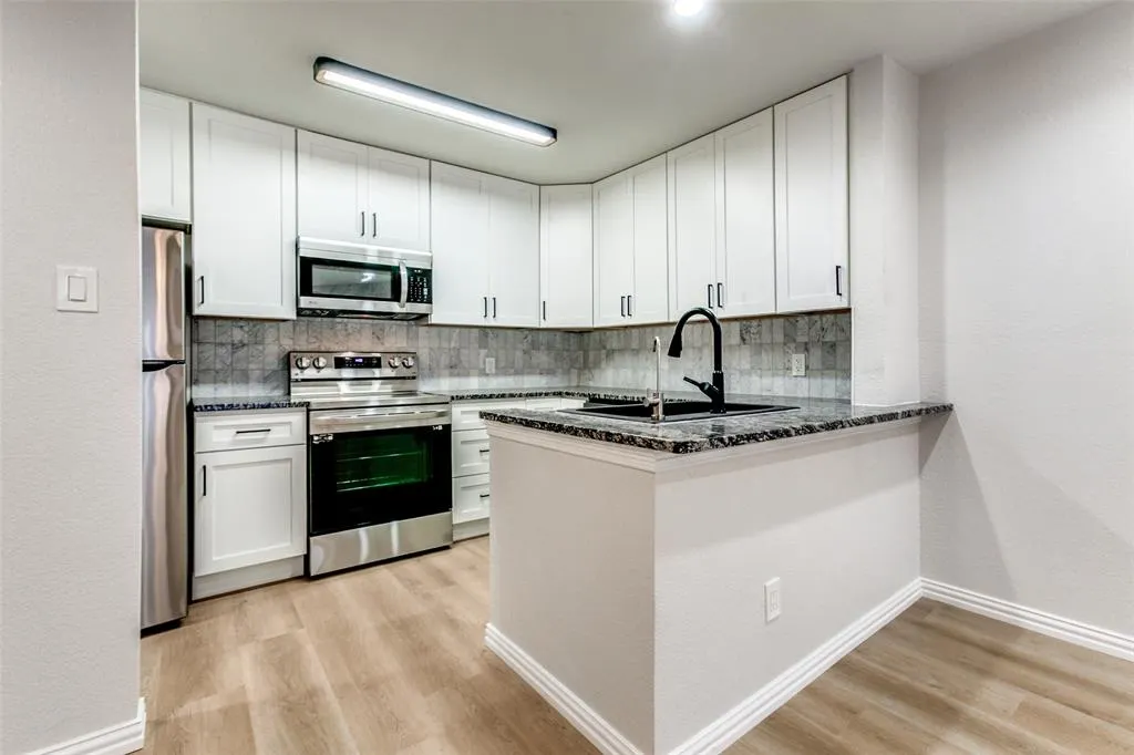 6108 Abrams Road, #619