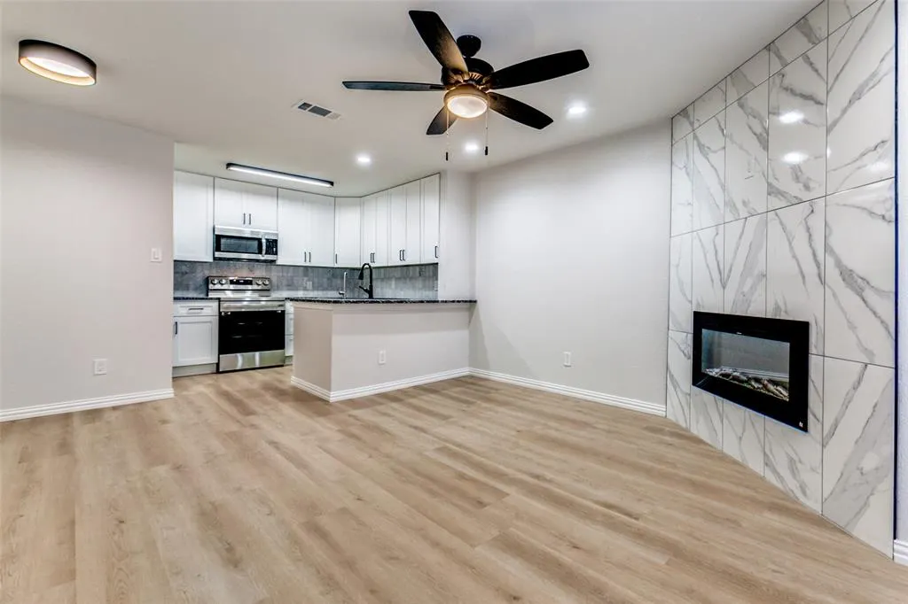 6108 Abrams Road, #619