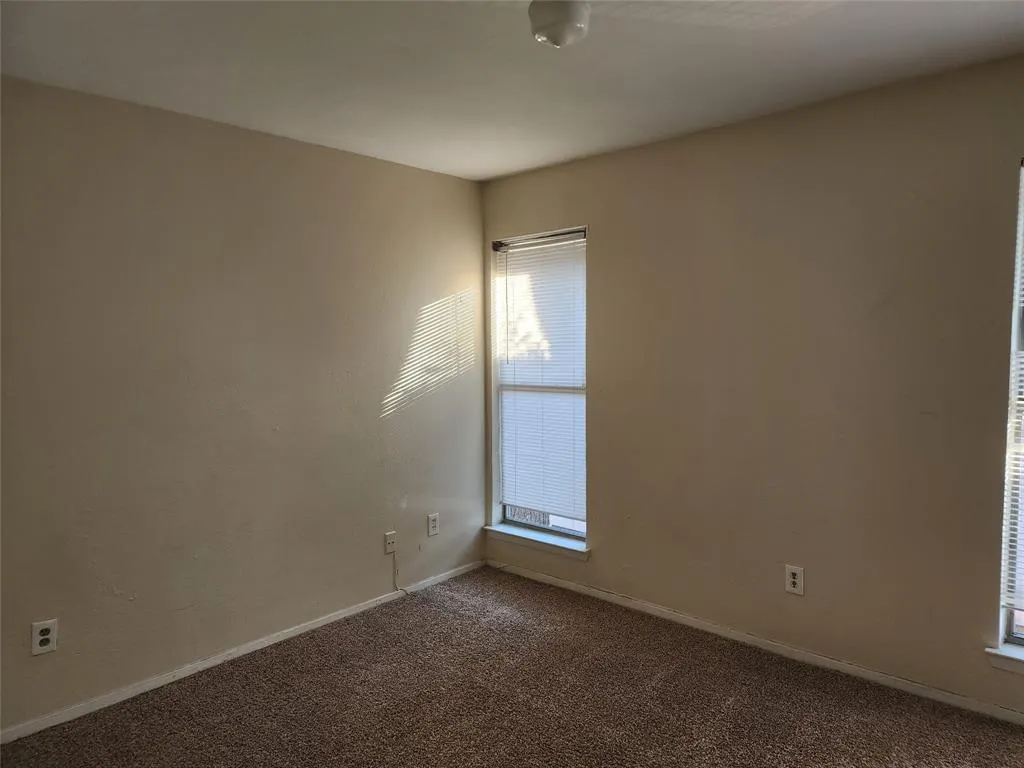 1603 N Garrett Avenue, #204