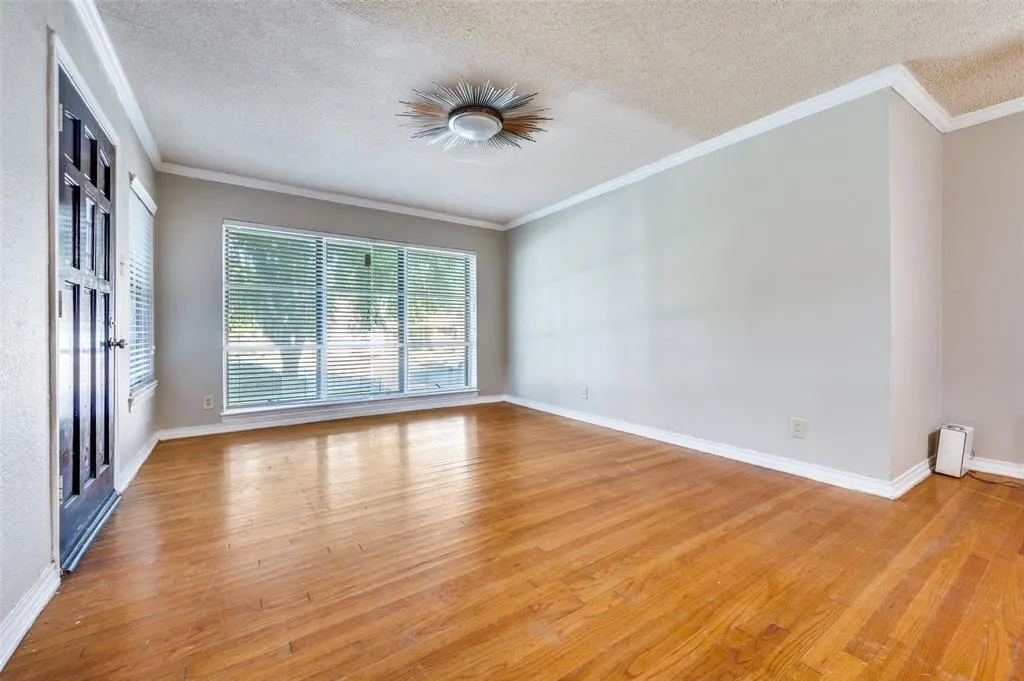 10552 Channel Drive